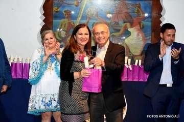 El Casino reconoce la labor sociocomunitaria de un grupo de mujeres de Telde (foto Antonio Alí)